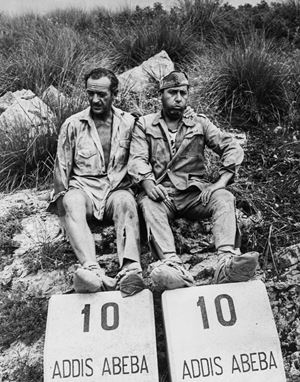 Alberto Sordi and David Niven in "I due nemici"