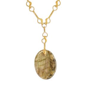 Collana con pietra dura