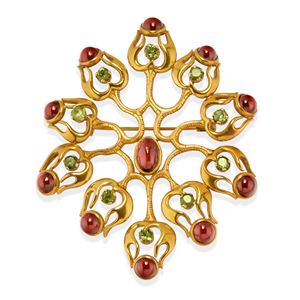 Brooch with coloured stones