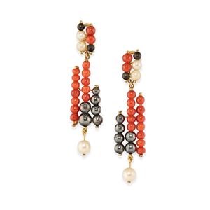 Ying Wang Pao - Orecchini pendenti con pietre di colore