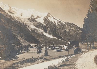 Chamonix Et le Montblanc