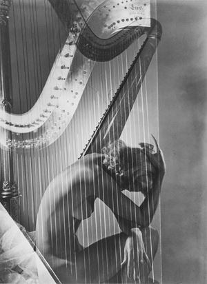 Lisa with Harp