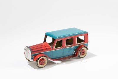 Auto Modello Sedan