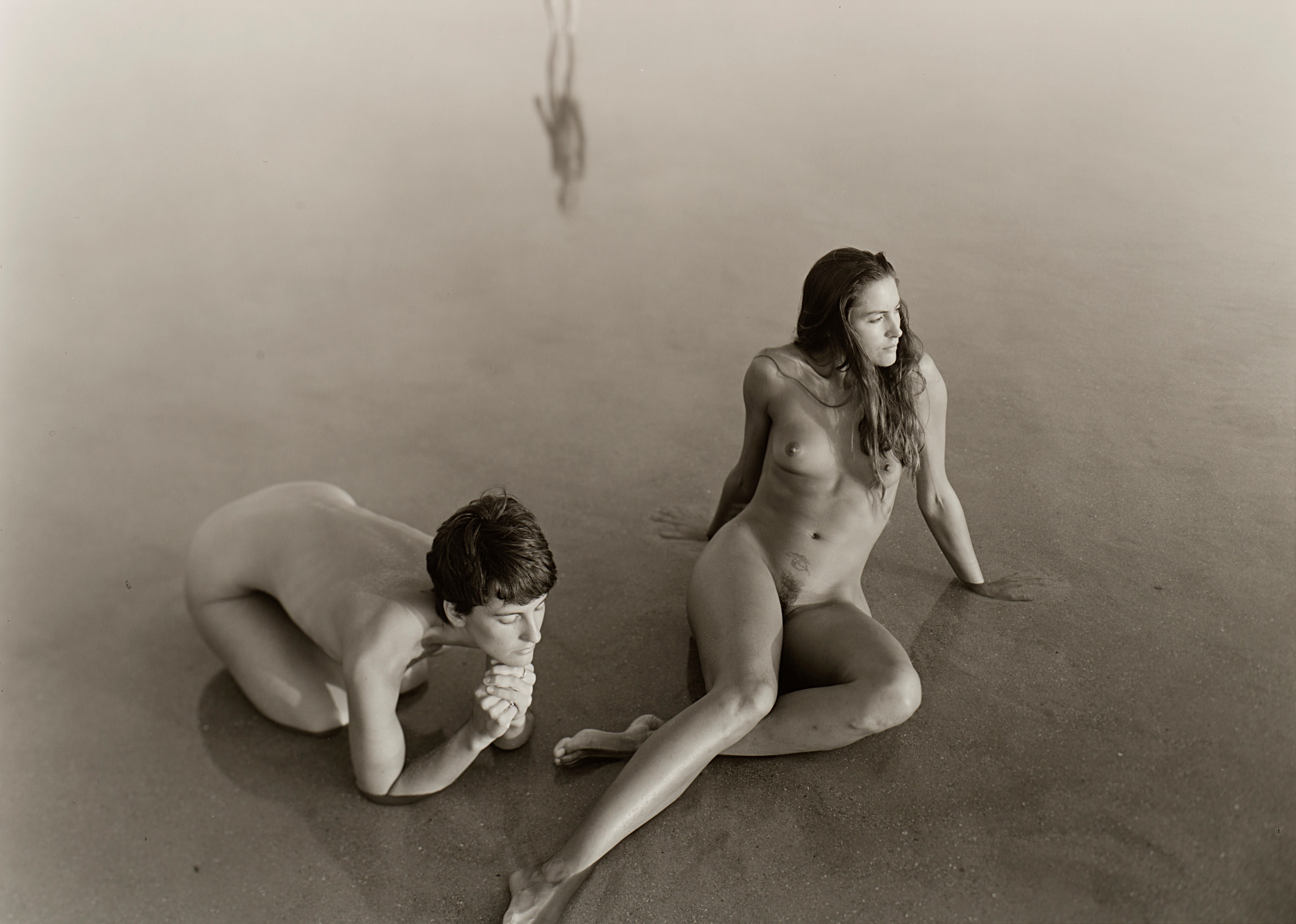 nude photography jock sturges-39 Jock Sturges - Maia and Minna, Montalivet, France 1994 | Photographs:  Unveiled Beauty | Finarte, casa d'aste