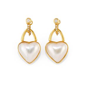 Pendant pearl earrings