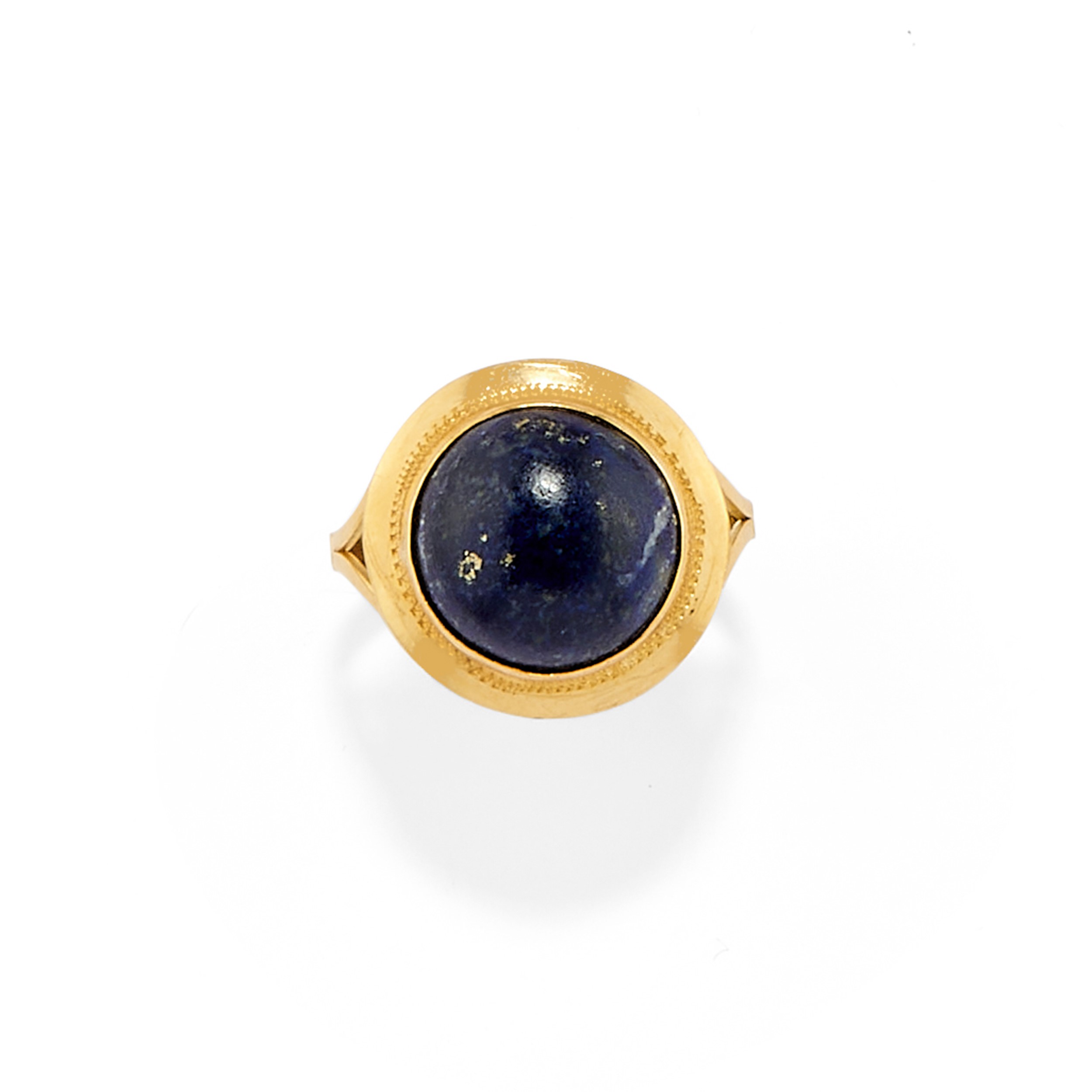 Due collane e un anello in oro giallo 18k con lapislazzuli e perle coltivate