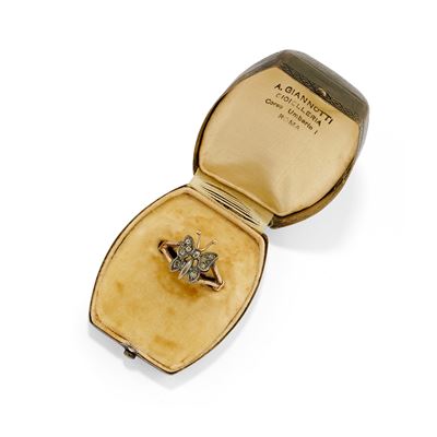Anello in oro giallo 12k e argento a forma di farfalla con diamanti taglio rosa