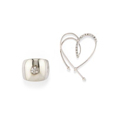 Spilla a forma di cuore e anello a fascia in oro bianco 18k con diamanti