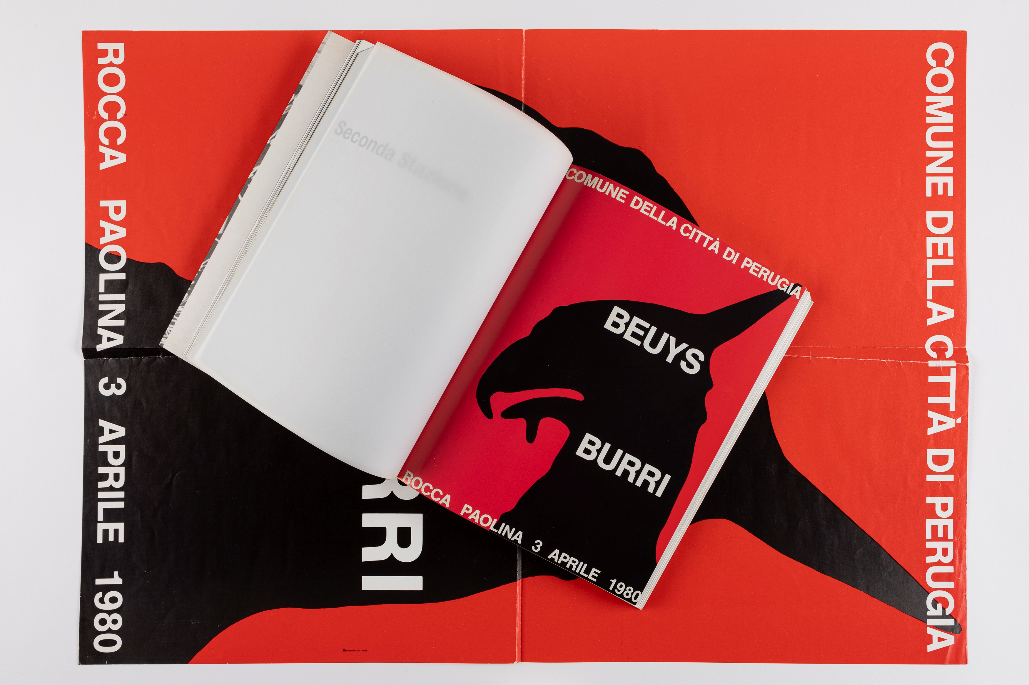 Joseph Beuys (rif.) - Manifesto pieghevole e catalogo dell'incontro con Burri a Perugia
