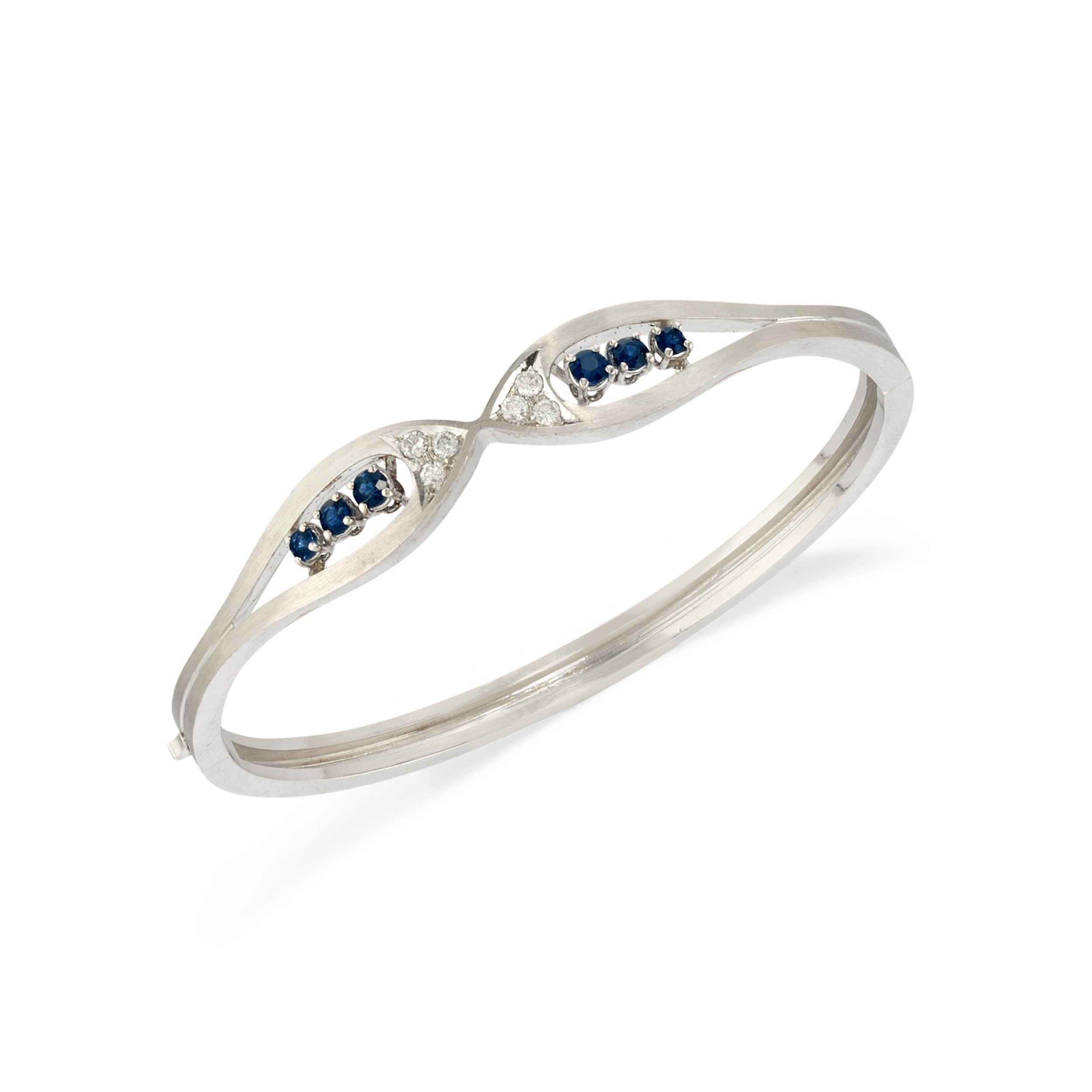 Due bracciali in oro bianco 18k con zaffiri, diamanti e rubini