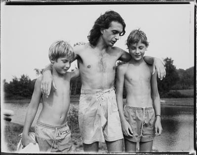 Guido with Noah + Raphe, Stampa vintage alla gelatina ai sali d'argento