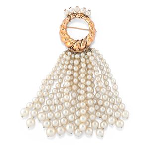 Pearl brooch
