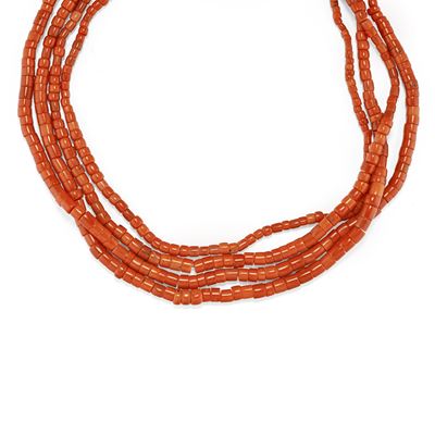 Collana in oro giallo 18k con corallo a quattro fili