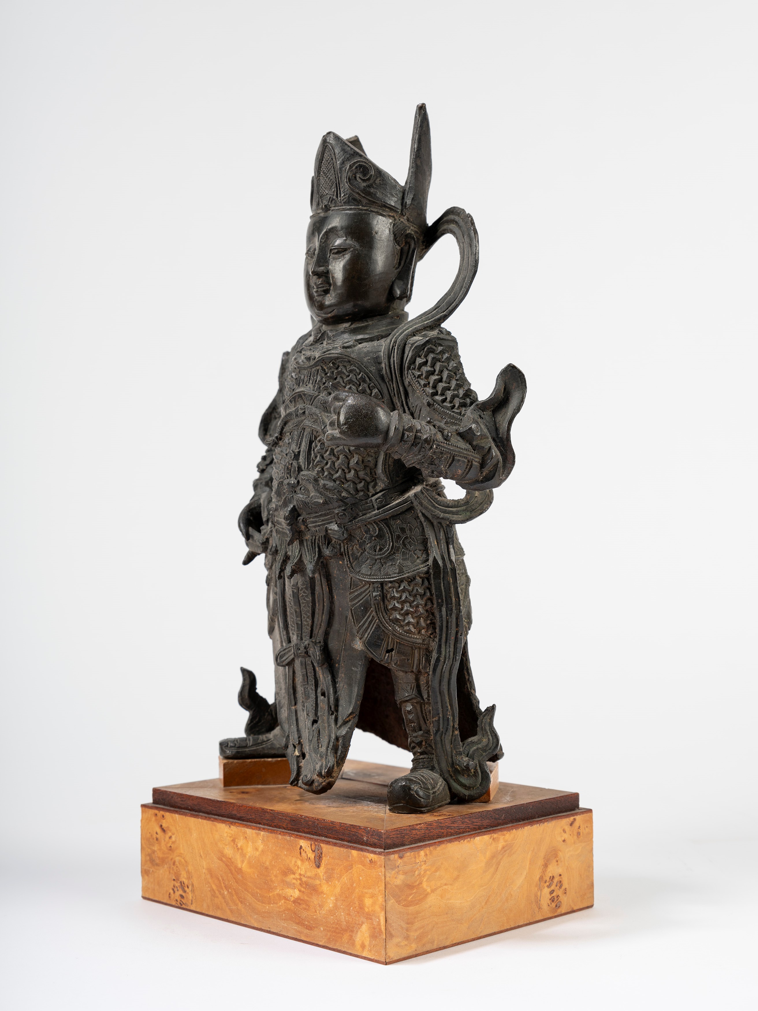 Scultura in Bronzo Raffigurante Weituo