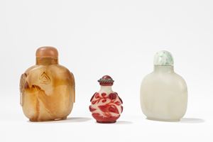 Gruppo di tre snuff bottles