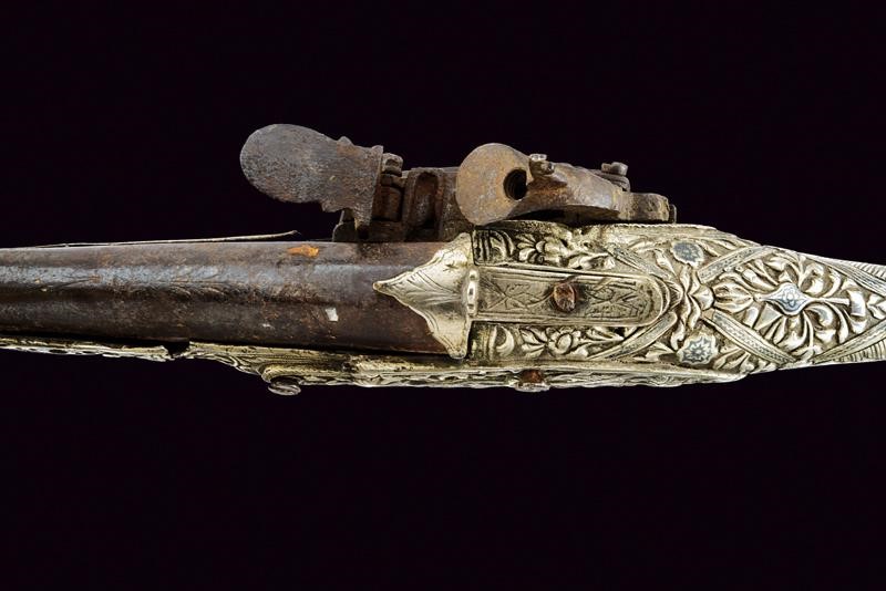 Pistola alla Morlacca a Pietra Focaia con Fornimenti in Argento