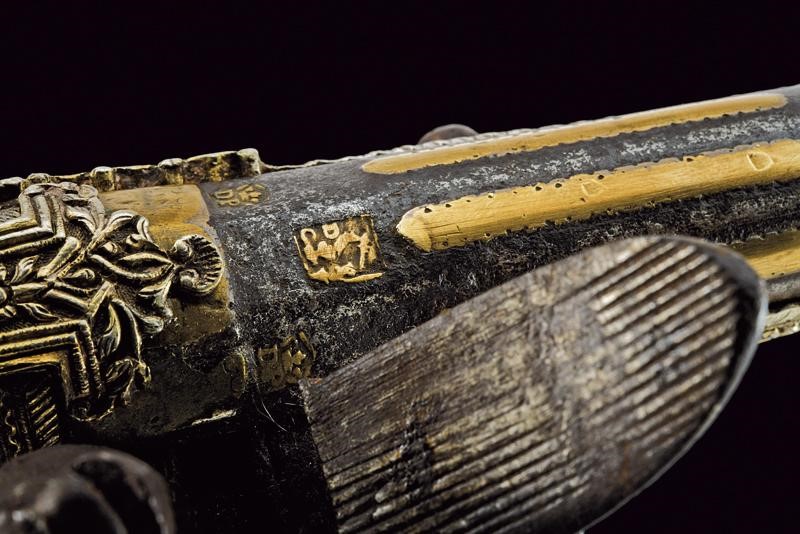 Notevole Pistola a Pietra Focaia in Stile Roka in Argento