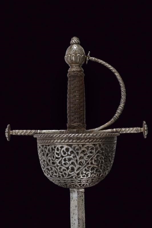 Elegante Spada a Tazza