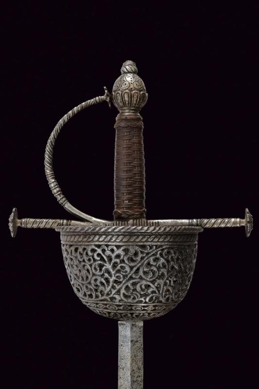 Elegante Spada a Tazza