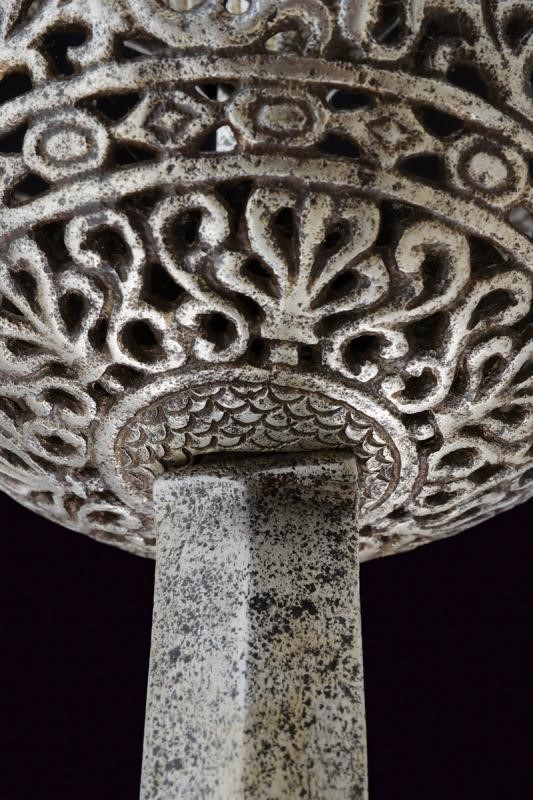 Elegante Spada a Tazza