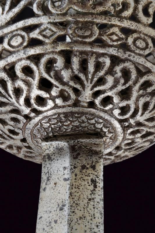 Elegante Spada a Tazza