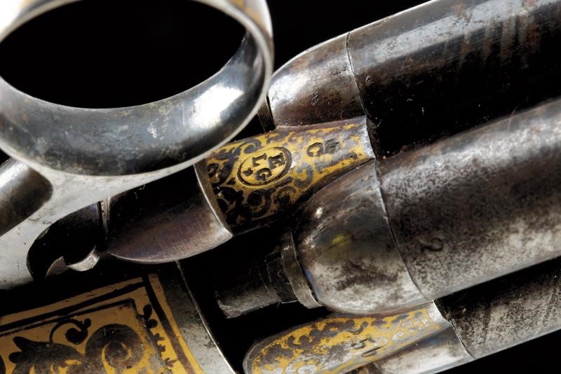 Raro Pepperbox Revolver a Luminello in Cassetta