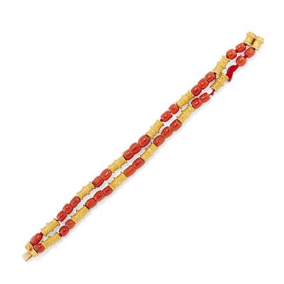 Bracciale in oro giallo 18k con corallo