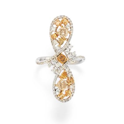 Anello con Diamanti Fancy