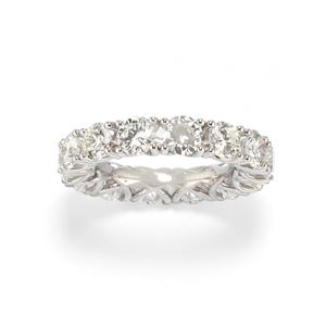Anello con diamanti