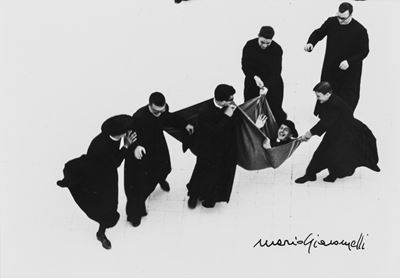 Io non ho mani che mi accarezzino il volto, stampa industriale a colori, 1961-1963