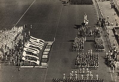 On the Red Square, Moscow - Stampa alla gelatina ai sali d'argento, 1935