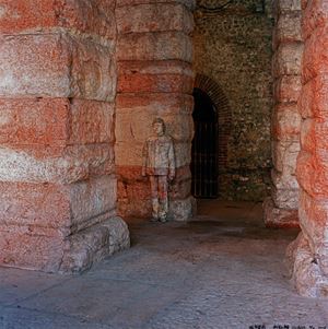 Arena, Arcovolo
