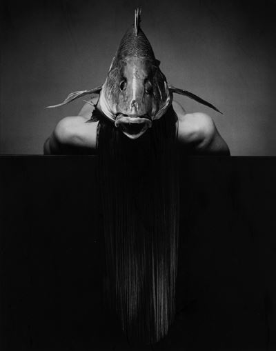 Cleo with Fish, Stampa lambda, 1999