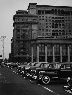 "Zus'ì", Stalin factory