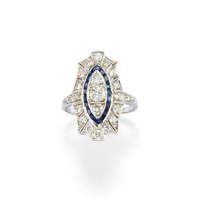 Anello in oro bianco 18k con diamanti e pietre blu