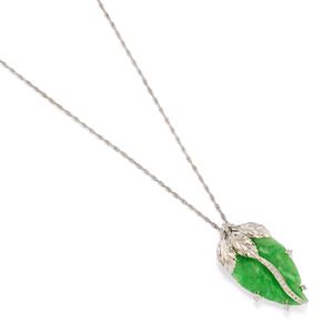  - Nacklace with jade