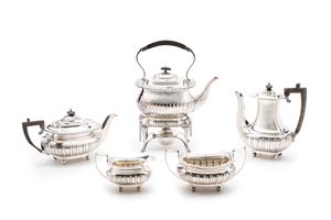 Servizio da tè con samovar