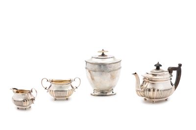 Servizio da Caffè e una Scatola
