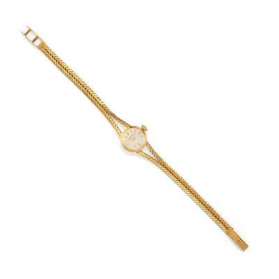 Orologio in oro giallo 18k con movimento a carica manuale