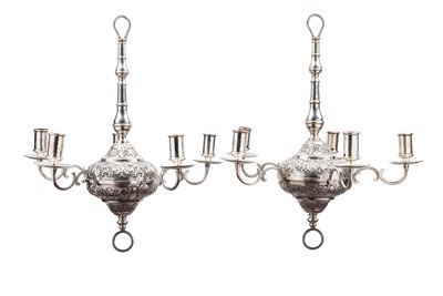 Coppia di Antichi Lampadari