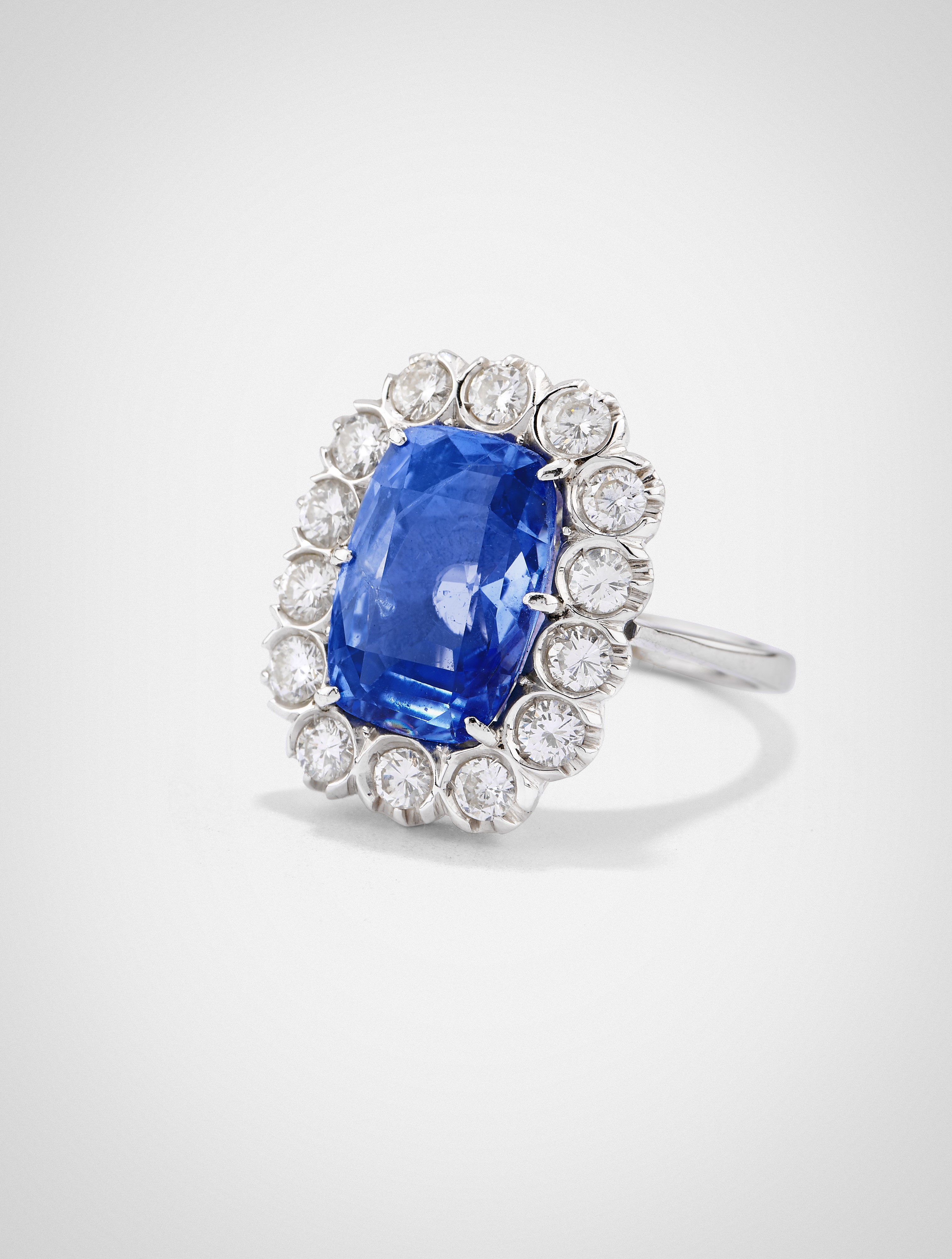 Anello con Zaffiro