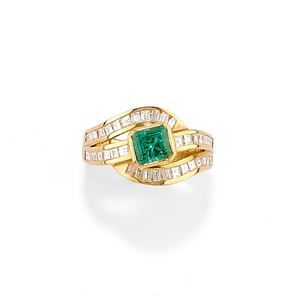 Emerald ring
