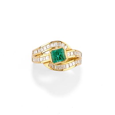 Anello con Smeraldo