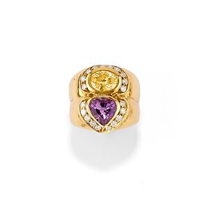 Coloured stones ring