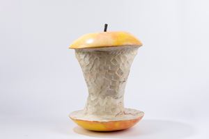 Torso torsolo rosicchiato da Rodin