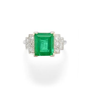  - Anello con smeraldi