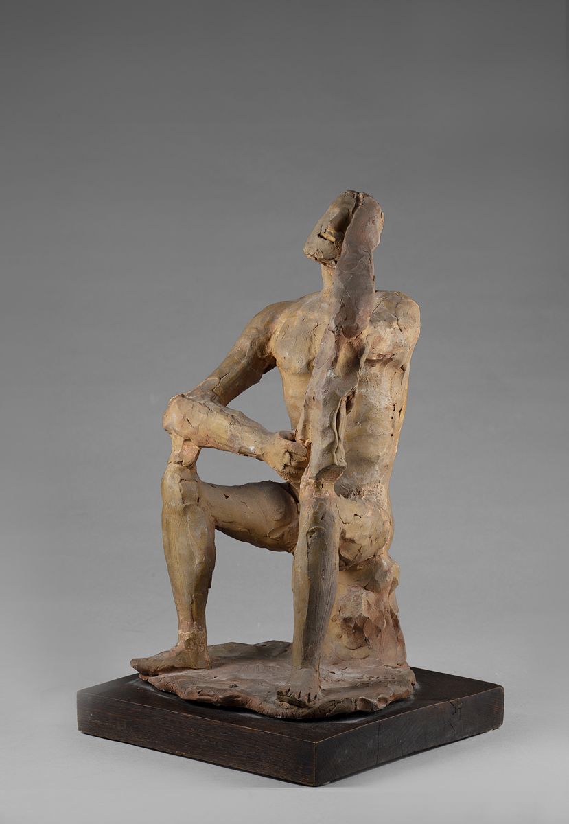Arturo Martini - Uomo seduto, terracotta