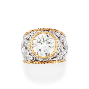 Anello con diamante