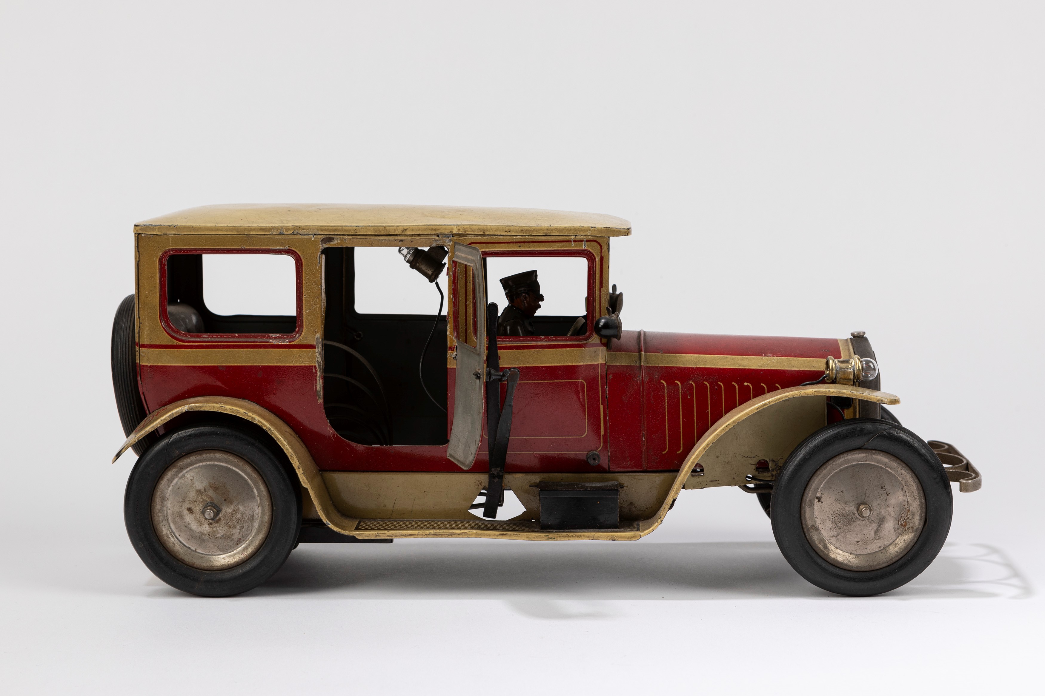 Bing - Auto Modello Limousine Versione Lusso