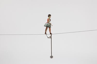 Ms. Blondin, Acrobata